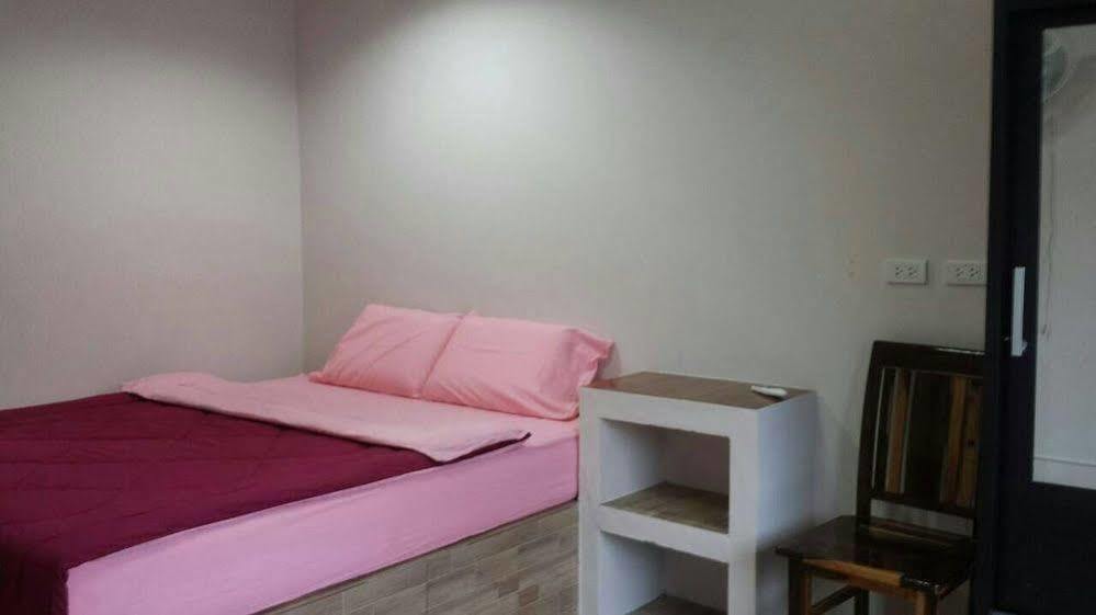 Sairee Sairee Guesthouse Ko Tao Bagian luar foto